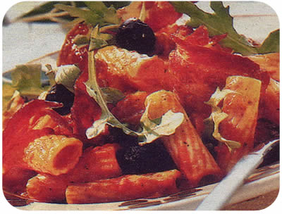 Makaroni s umakom od rajčica